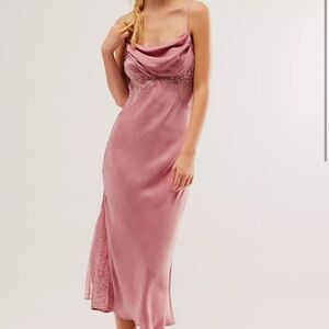 Small - NWT - For Love & Lemons - Ruby Midi Slip Mauve